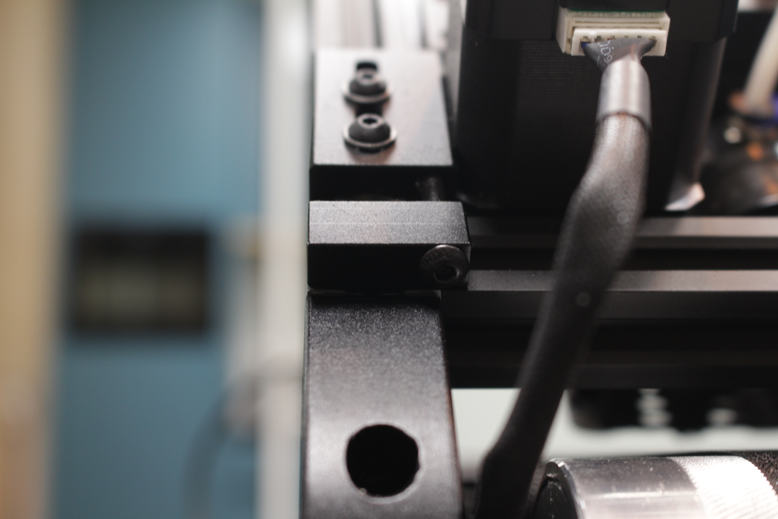 Back adjustment screw