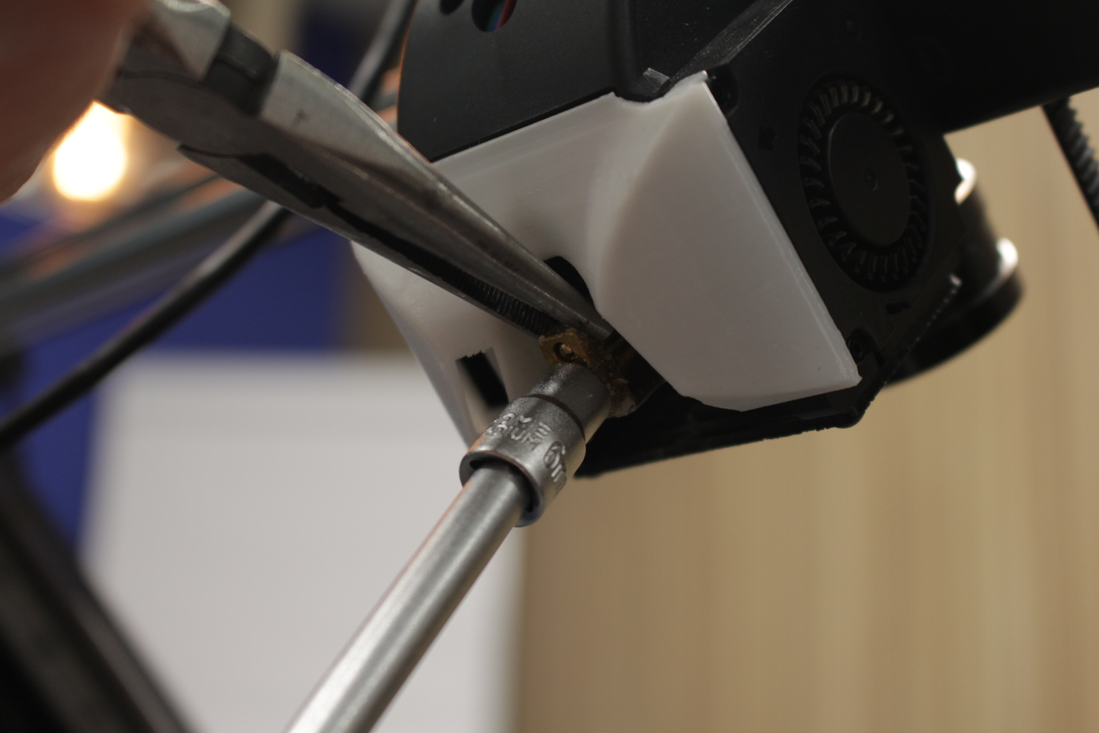 Unscrew the nozzle